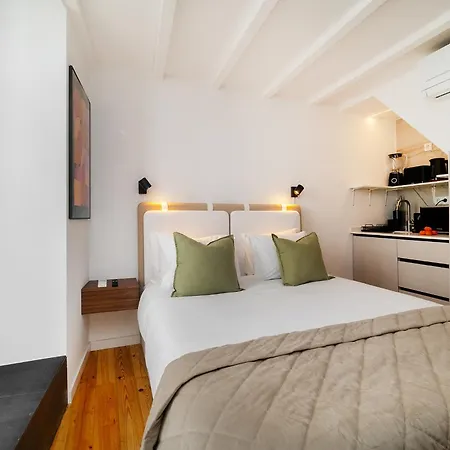Atlantico Portugal - Live Like A Local In The Heart Of アパート *